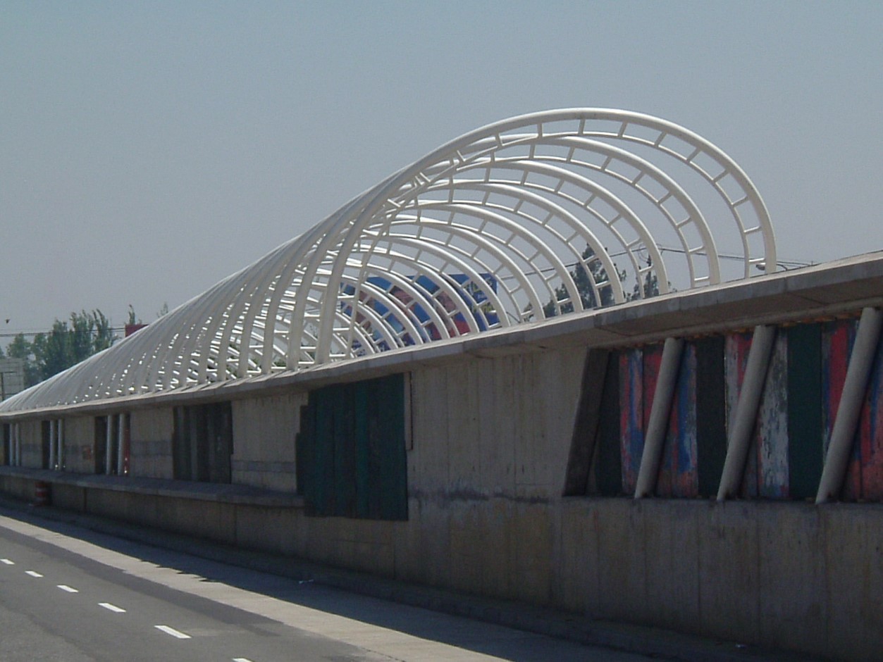 Arcos estructurales Metro Vicente Valdés